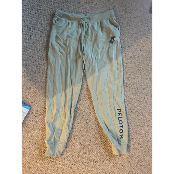 Peloton joggers - Picture 2 of 3